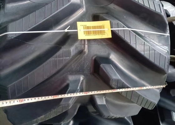 TF635 X 152,4 pista di gomma agricola di X 57CC per i trattori
