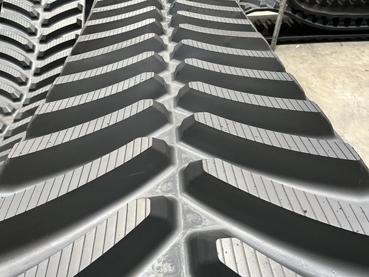 Challenger MT800 Mt865c Tractor Rubber Tracks 30" e 36" di larghezza