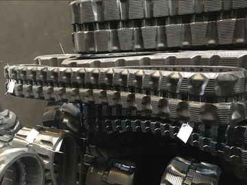 La mini gomma dell'escavatore segue la pressione al suolo bassa ad alta velocità del passo di 52.5mm