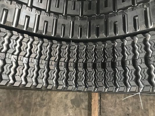 320x86x55/400x86x55/450x86x55 Pattern a zigzag Skid Steer Caricatore Traccia in gomma