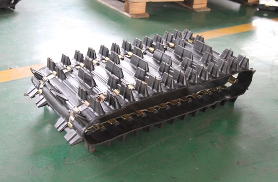 500x50.5x56/380x50.5x45/254x64x27 Fitture di gomma per motoslitte
