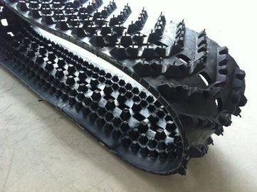 pista di gomma 320*72*43mm di gatto delle nevi del nero 104.92kg per il sistema di pista di gomma
