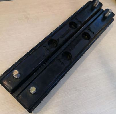 M16 Bolt sull'escavatore Rubber Track Pads di larghezza 500mm